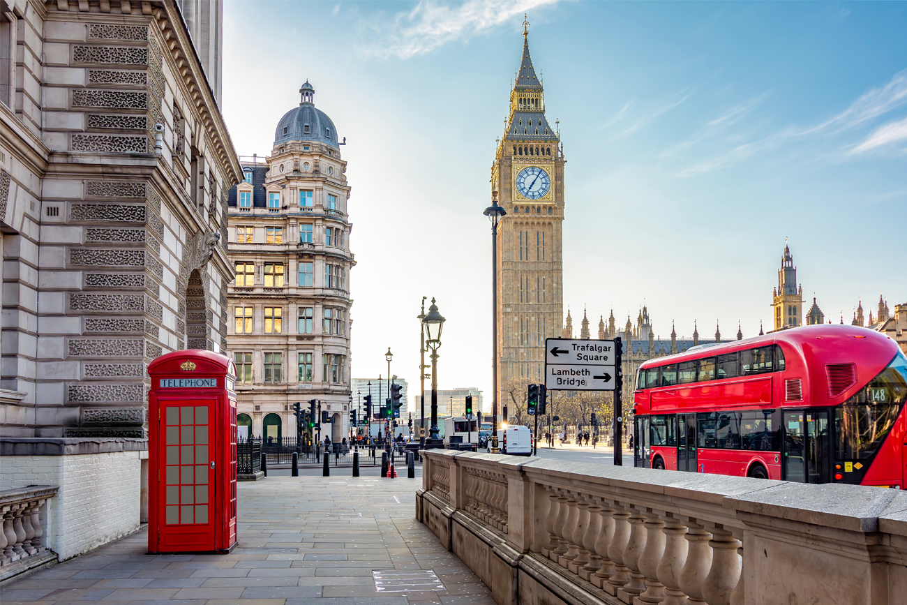 Bus 02 London